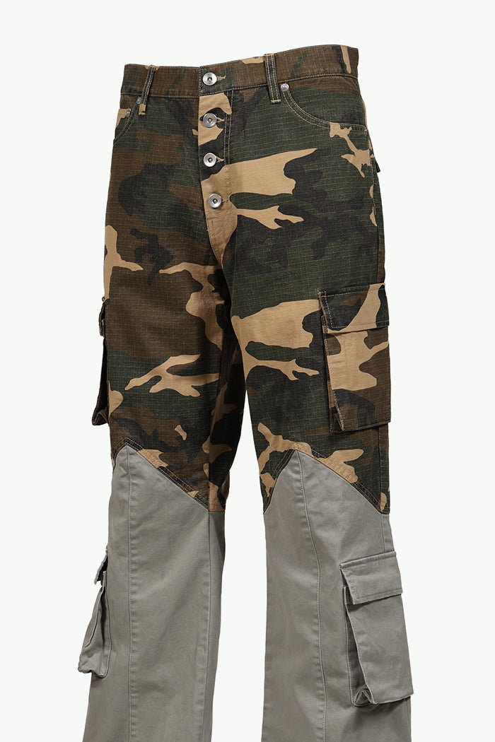 BICOLOR CARGO PANTS / CAMO