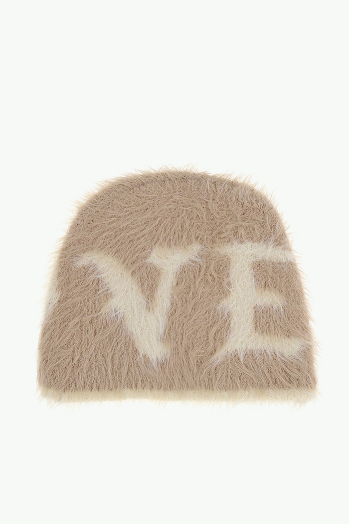 LOVE FUR BEANIE / BEI
